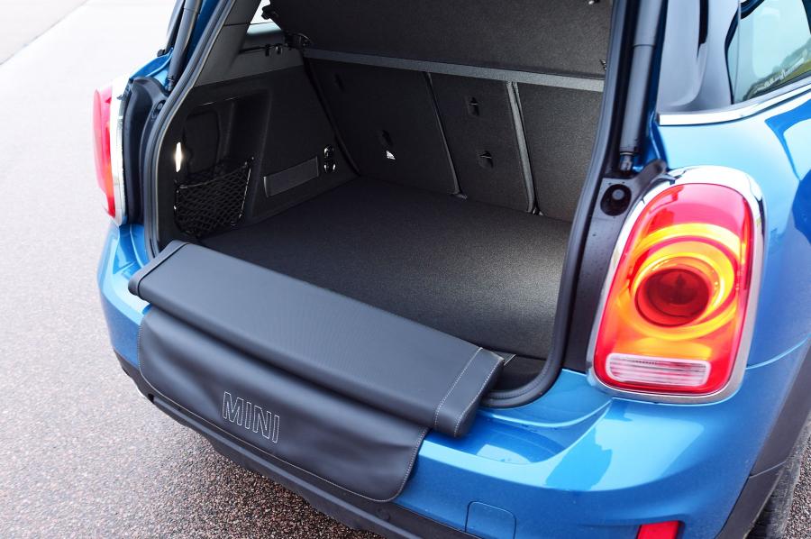 Багажник Mini Cooper Countryman (F60) 2017 года  (UK) (фото 13 из 13)